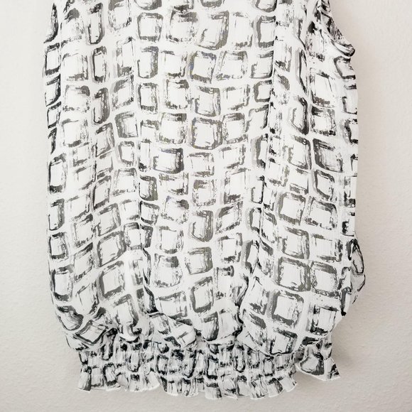 Essentials by Milano Smocked Sleeveless Blouse - Picture 6 of 12